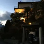 Moderne Mit Traumseeblick Maggiore アパート