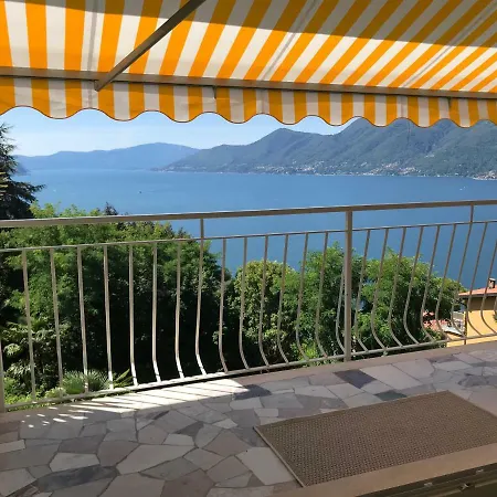 Moderne Mit Traumseeblick Maggiore *