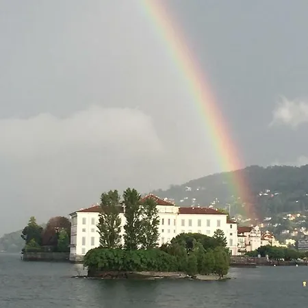 Moderne Mit Traumseeblick Maggiore * Луино