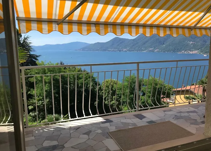 Moderne Mit Traumseeblick Maggiore *