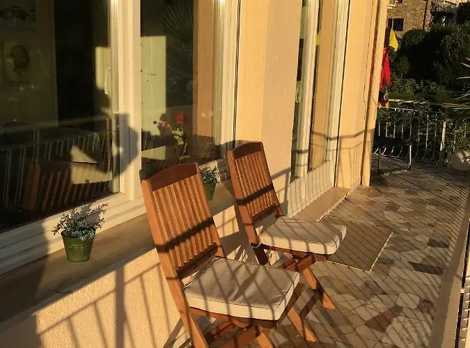 Moderne Mit Traumseeblick Maggiore 루이노